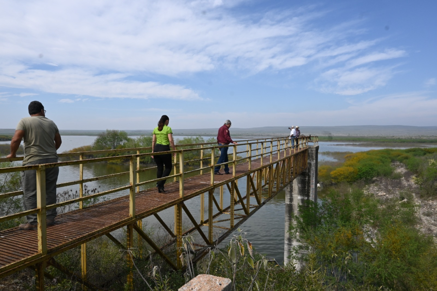 Recorre secretario de Desarrollo Rural unidad de riego “La Loba” en Jiménez. Recorre secretario de Desarrollo Rural unidad de riego “La Loba” en Jiménez.