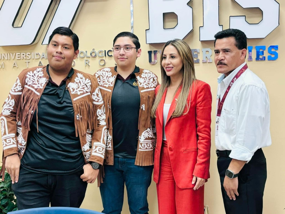 Destacan estudiantes de la UT Matamoros: ganan medalla de plata en Infomatrix 2025 Destacan estudiantes de la UT Matamoros: ganan medalla de plata en Infomatrix 2025