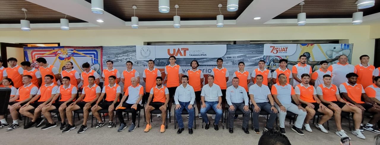 Rector de la UAT presenta oficialmente al equipo Correcaminos para el Torneo Apertura 2025 de la Liga de Expansión