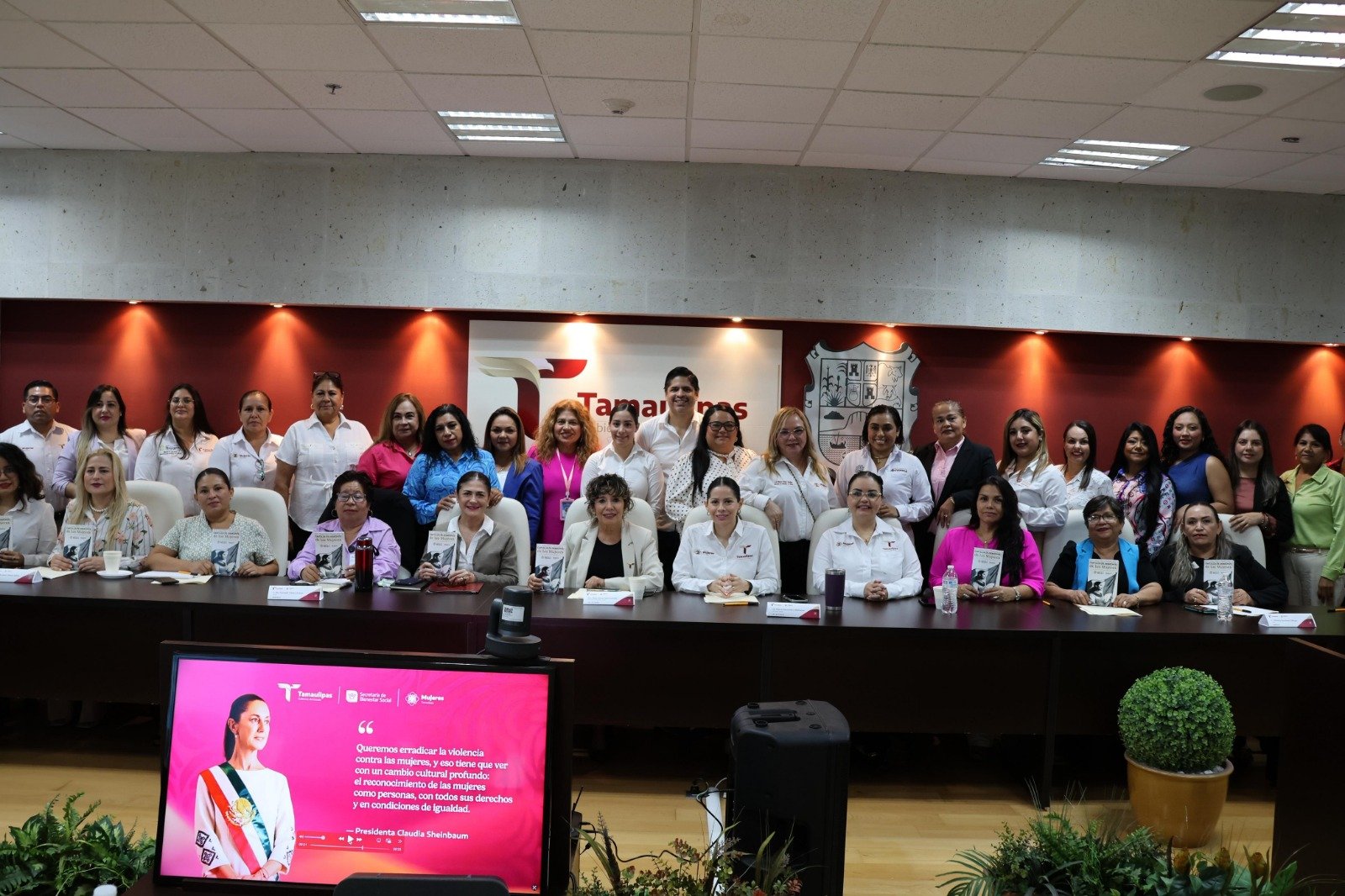 Fortalece IMT capacidades de instancias municipales de las mujeres en Tamaulipas Fortalece IMT capacidades de instancias municipales de las mujeres en Tamaulipas