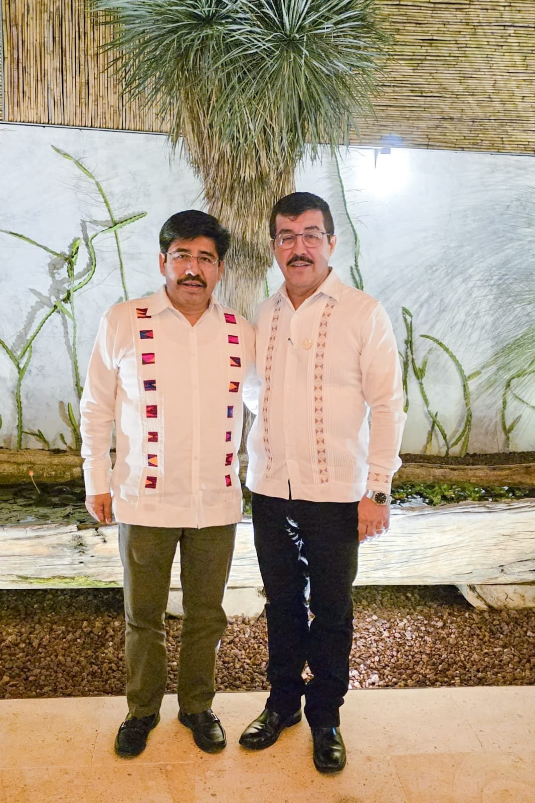 Participa rector de la UAT en reunión nacional con el jurista Hugo Aguilar Participa rector de la UAT en reunión nacional con el jurista Hugo Aguilar