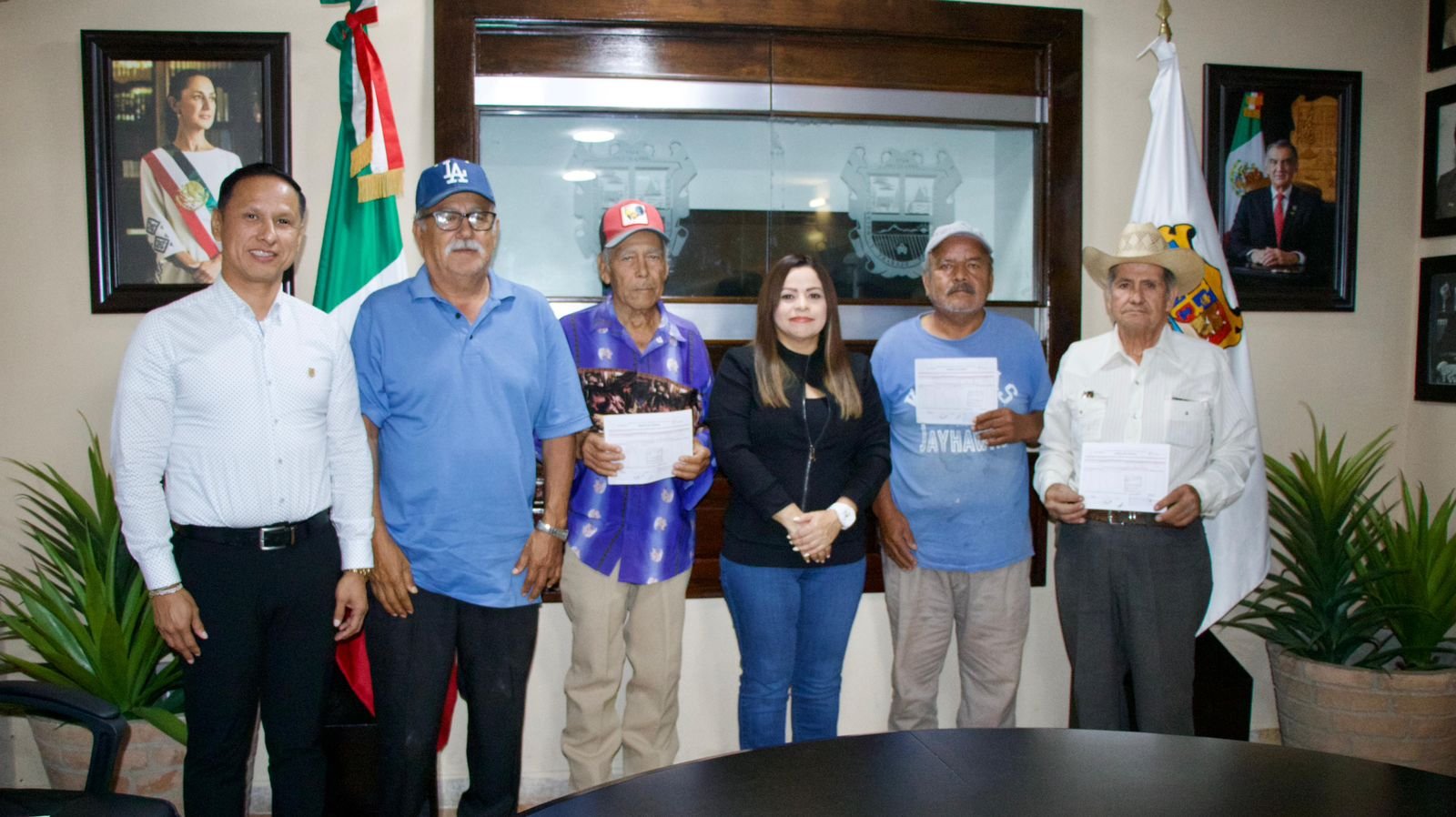 Verónica Aguirre reafirma su apoyo a comunidades rurales para el mejoramiento de calles y accesos