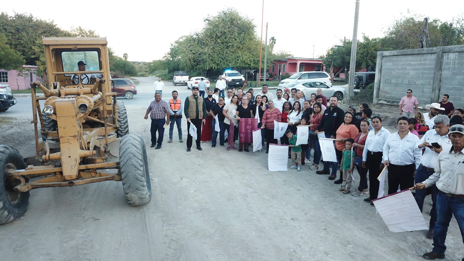 Supervisa alcaldesa Verónica Aguirre avance de obra en colonia Tamaulipas Supervisa alcaldesa Verónica Aguirre avance de obra en colonia Tamaulipas