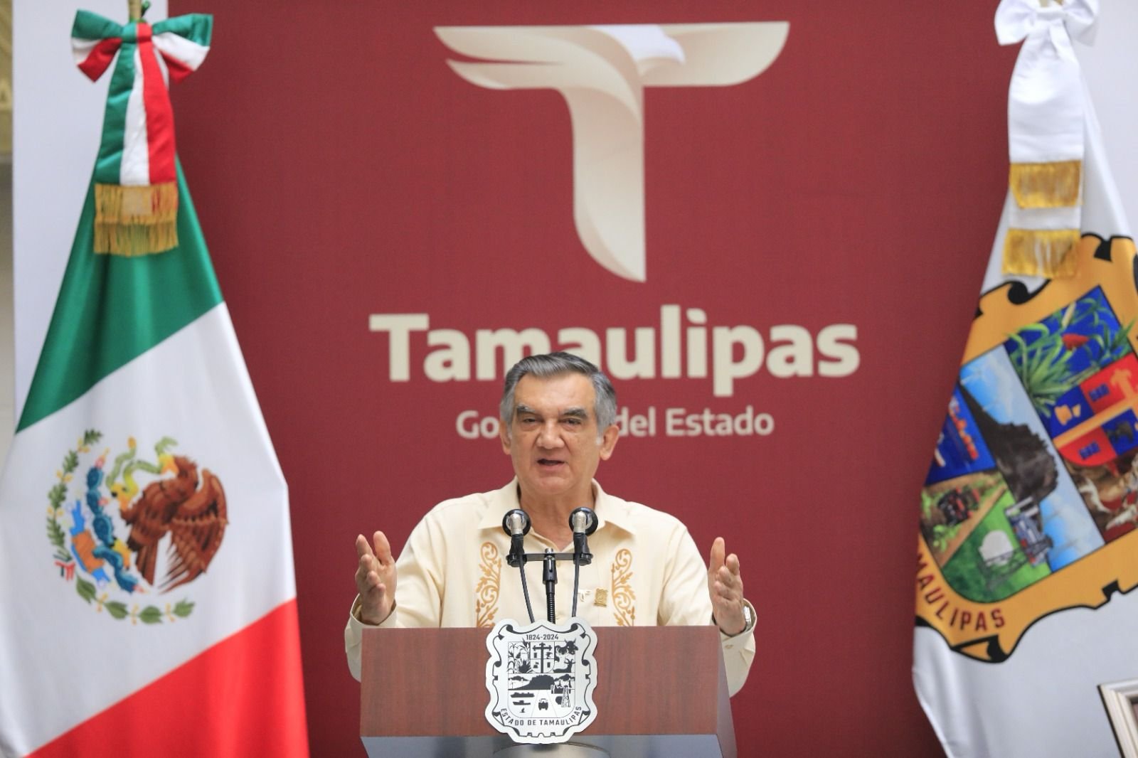 Reconoce gobernador al equipo de Protección Civil y a Servicios Aéreos de Tamaulipas