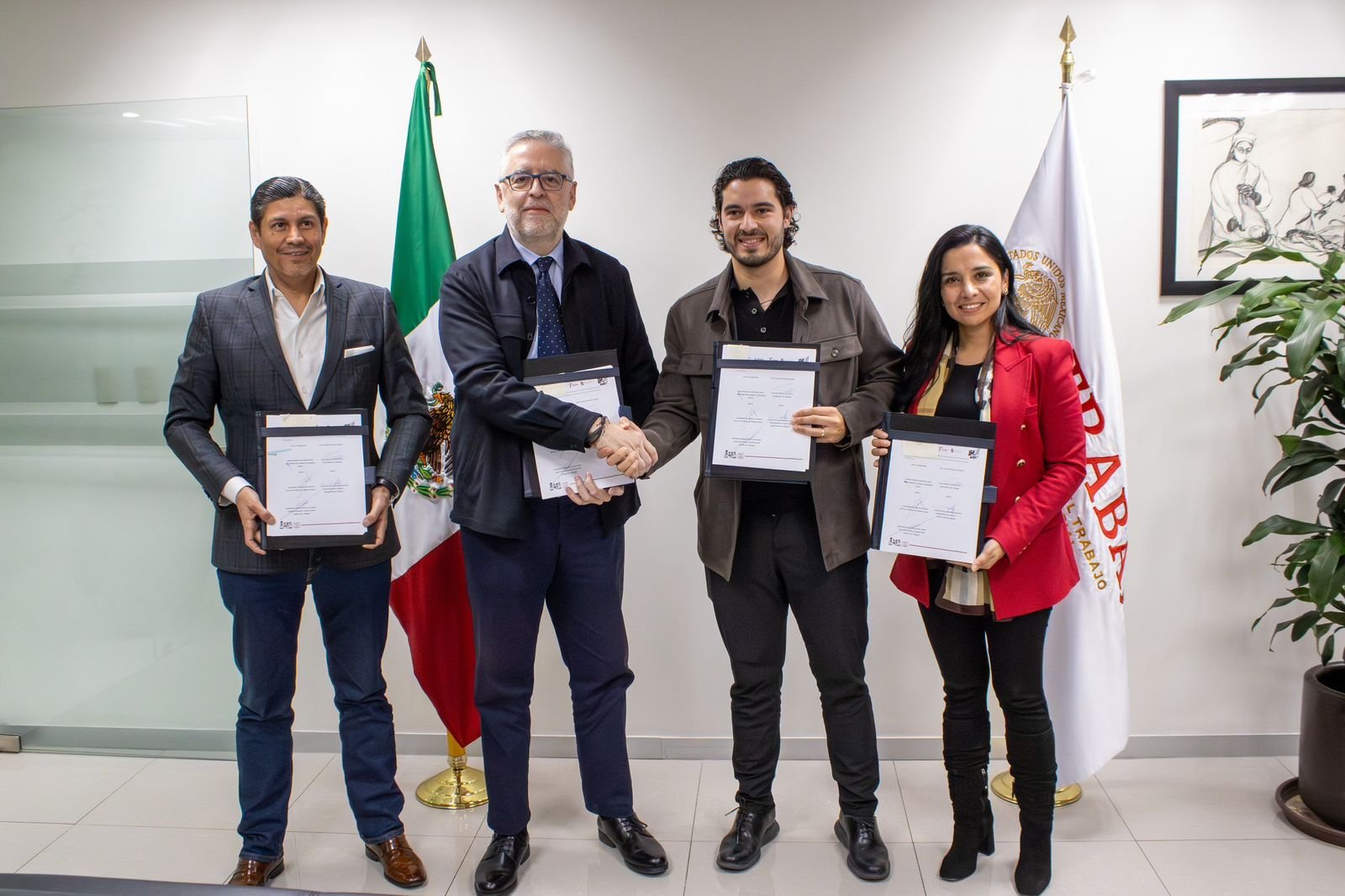 Fortalece Tamaulipas defensa laboral con firma de convenio entre STPS Federal y Estatal Fortalece Tamaulipas defensa laboral con firma de convenio entre STPS Federal y Estatal