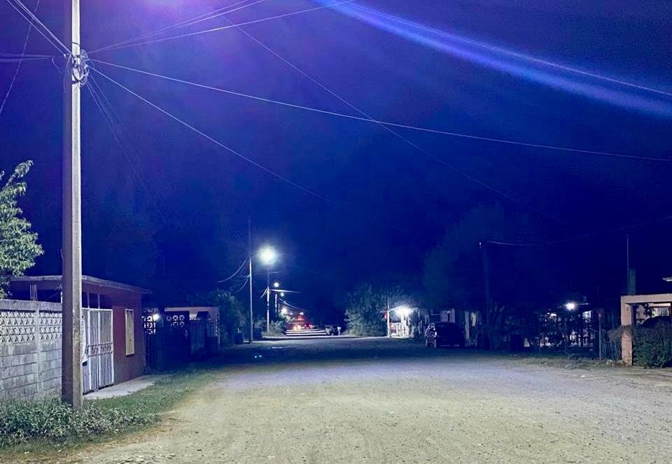 Concluye Gobierno Municipal trabajos de mejoramiento de alumbrado en la colonia Ribereña Concluye Gobierno Municipal trabajos de mejoramiento de alumbrado en la colonia Ribereña