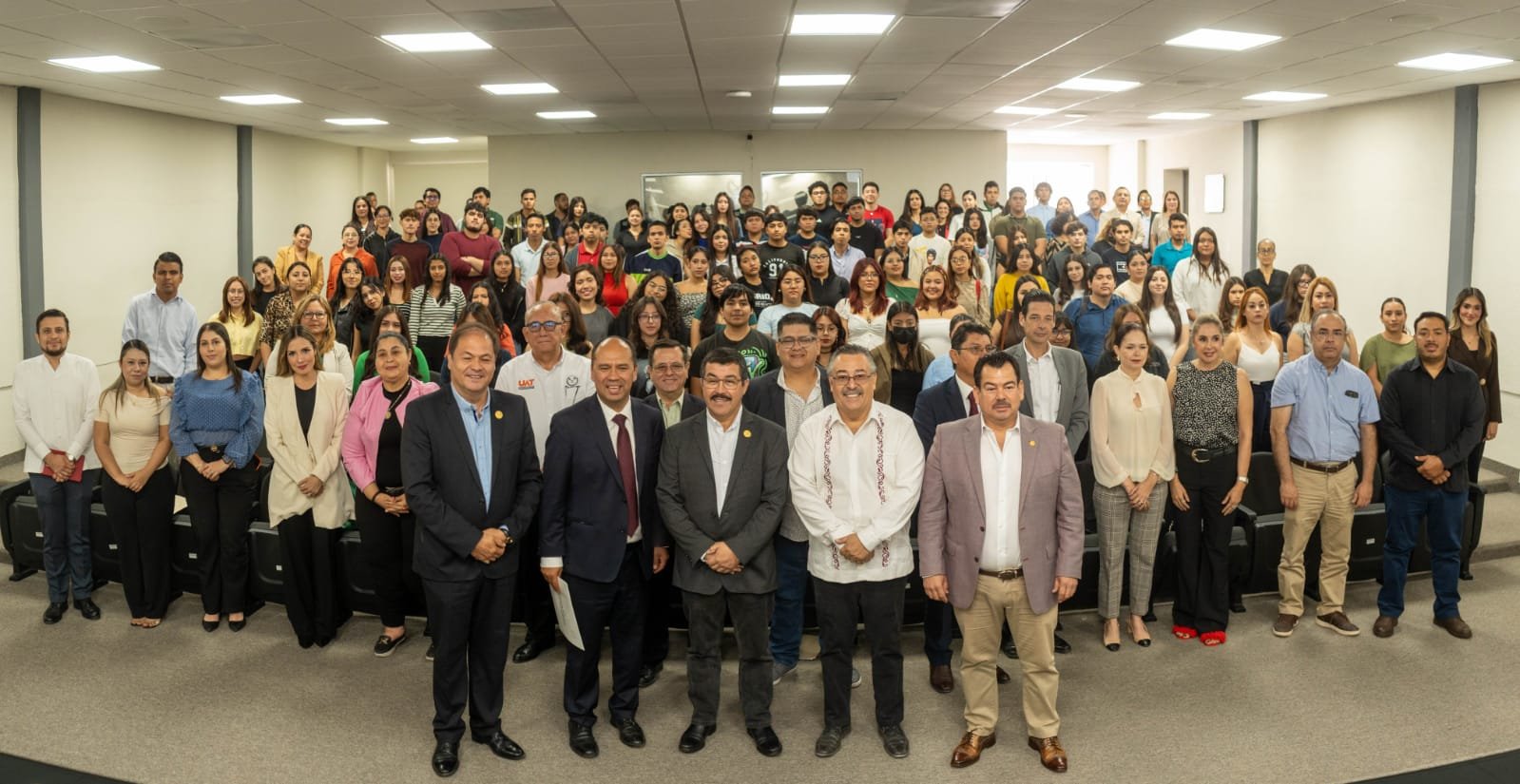 Exponen en la UAT conferencia “Voto Migrante, Elecciones 2027”