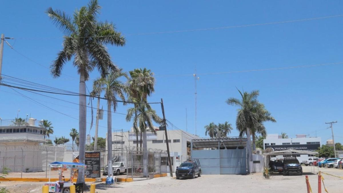 Riña en cárcel de Culiacán deja siete muertos y activa operativo de revisión Riña en cárcel de Culiacán deja siete muertos y activa operativo de revisión