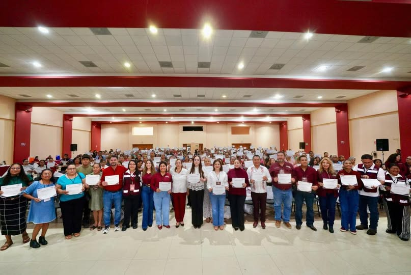 La transformación se fortalece desde el territorio, con el pueblo organizado y junto a Morena Sí en #NuevoLaredo sigue a…