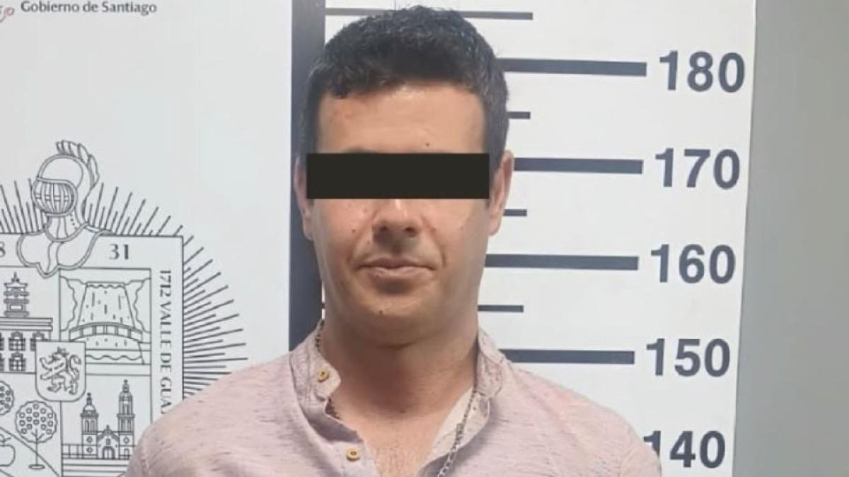 Por celos, sujeto golpea a su pareja mientras viajan en un vehículo Por celos, sujeto golpea a su pareja mientras viajan en un vehículo