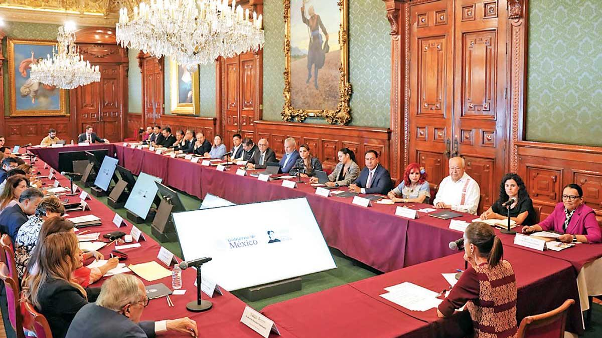 Frenan críticas de EU y llaman a tirar muros; Sheinbaum defiende estrategia