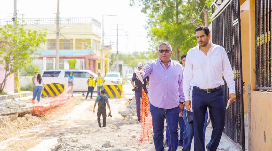 Anuncia el Eduardo López Arias trabajos de rehabilitación vial en colonia Loma Blanca