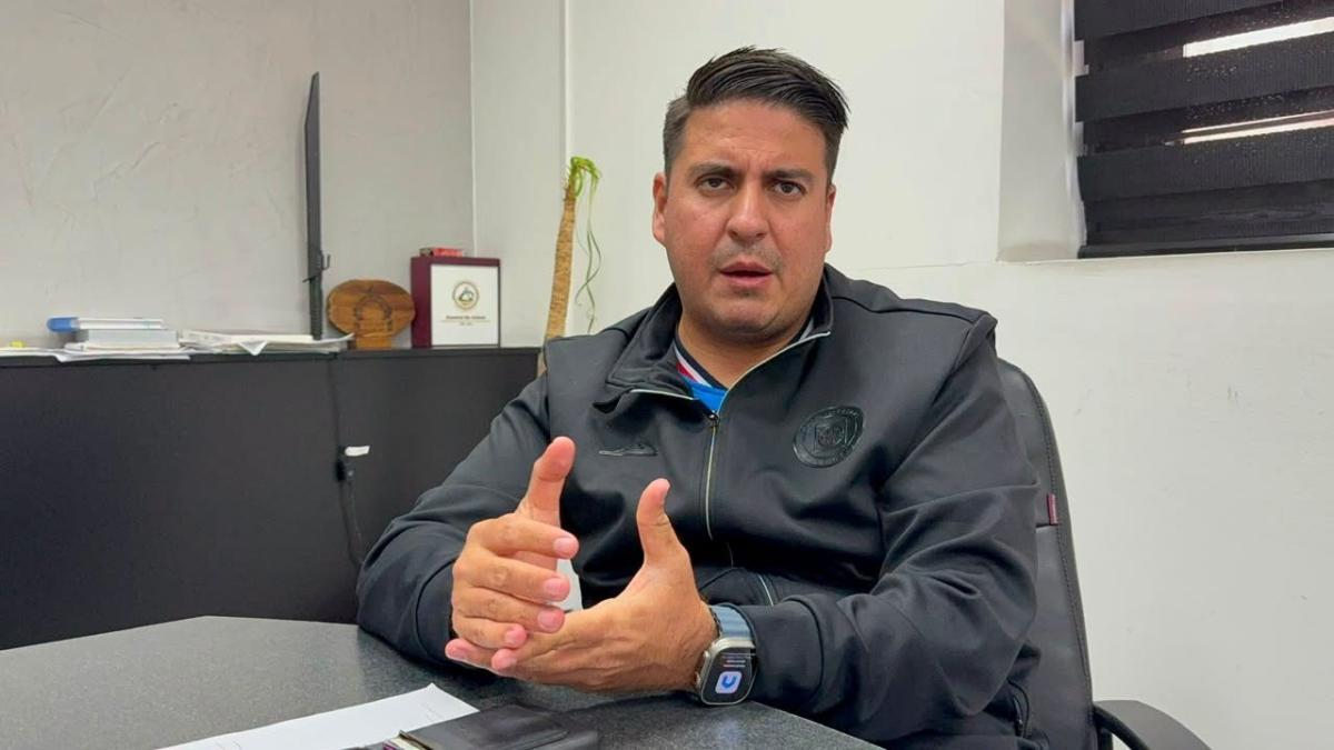 Funcionario de Celaya aprovecha su cargo para viajar por el mundo Funcionario de Celaya aprovecha su cargo para viajar por el mundo