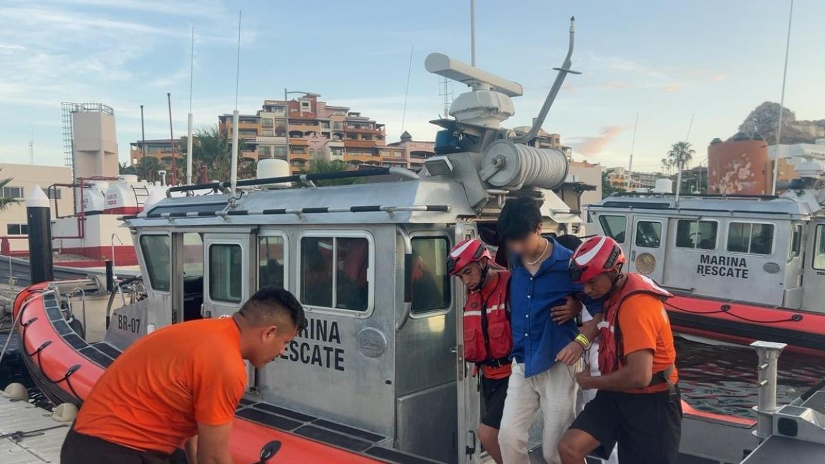 Semar apoya con evacuación de un turista enfermo en BCS Semar apoya con evacuación de un turista enfermo en BCS
