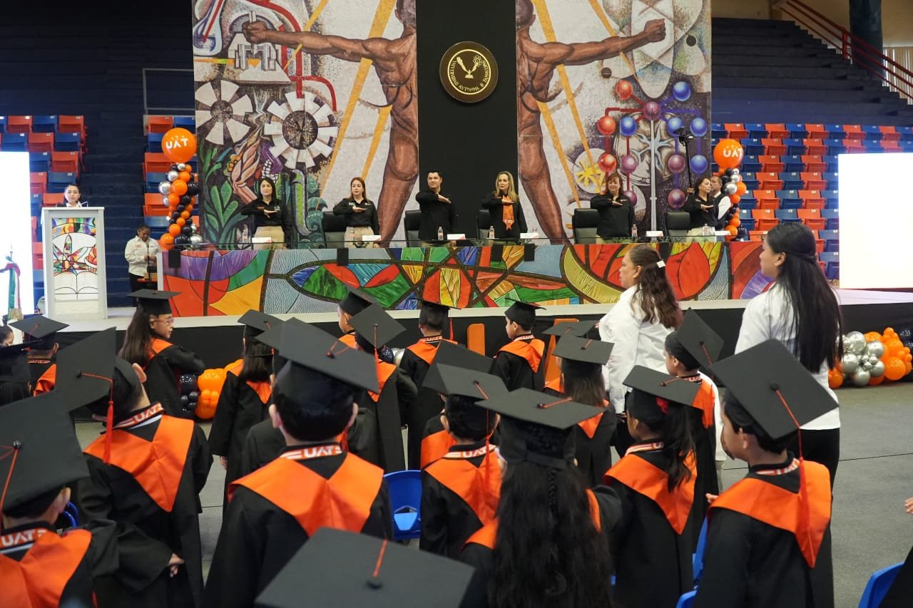 Celebra Familia UAT graduación de niñas y niños de los CENDI y CDIN Celebra Familia UAT graduación de niñas y niños de los CENDI y CDIN