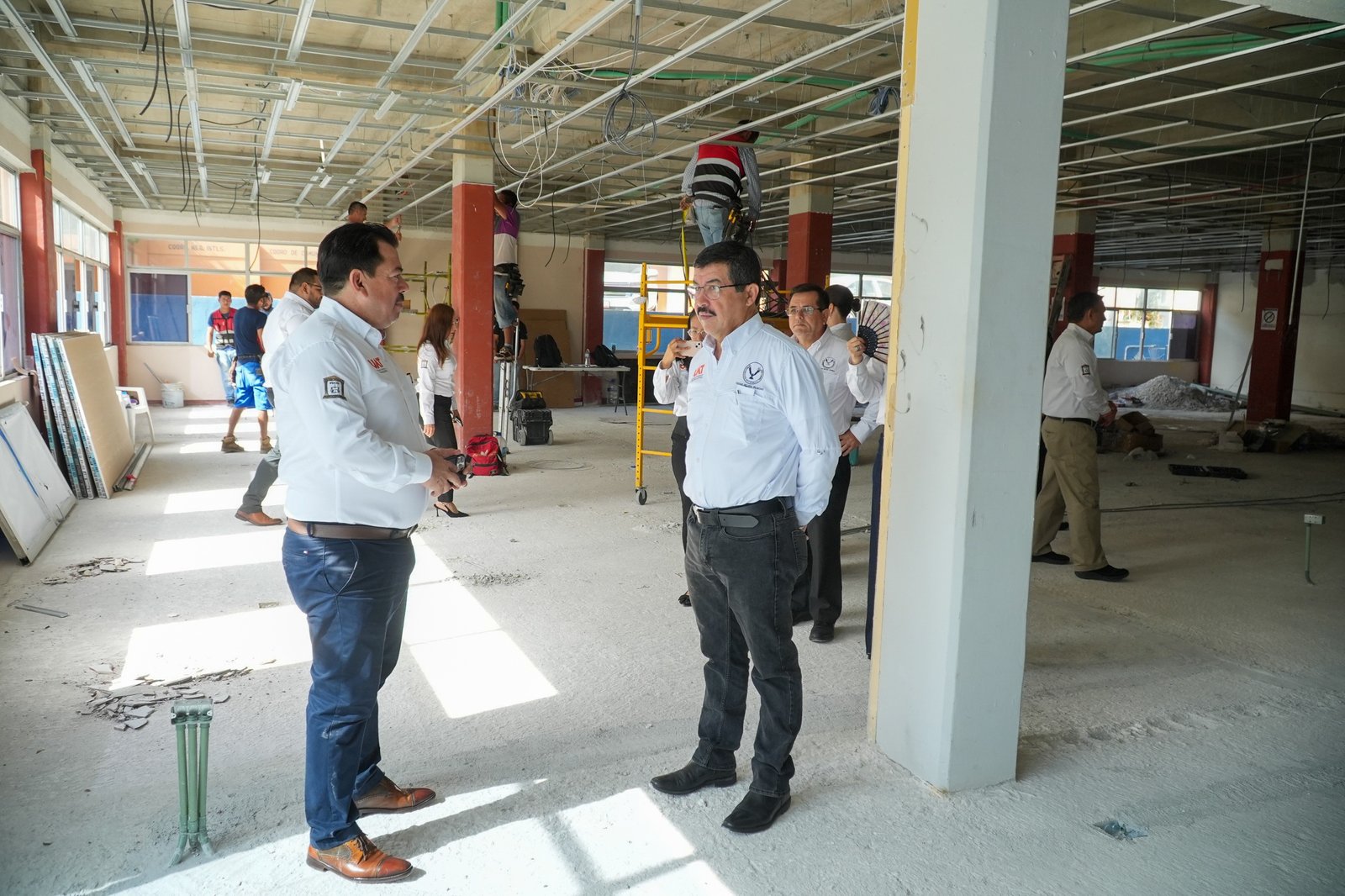 Rector de la UAT supervisa avances de obras de remodelación en la Facultad de Derecho Victoria Rector de la UAT supervisa avances de obras de remodelación en la Facultad de Derecho Victoria