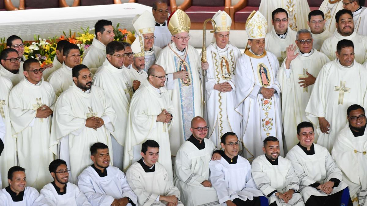 Parolin cierra visita a México con reunión privada sobre Iglesia-Estado y posible viaje papal Parolin cierra visita a México con reunión privada sobre Iglesia-Estado y posible viaje papal