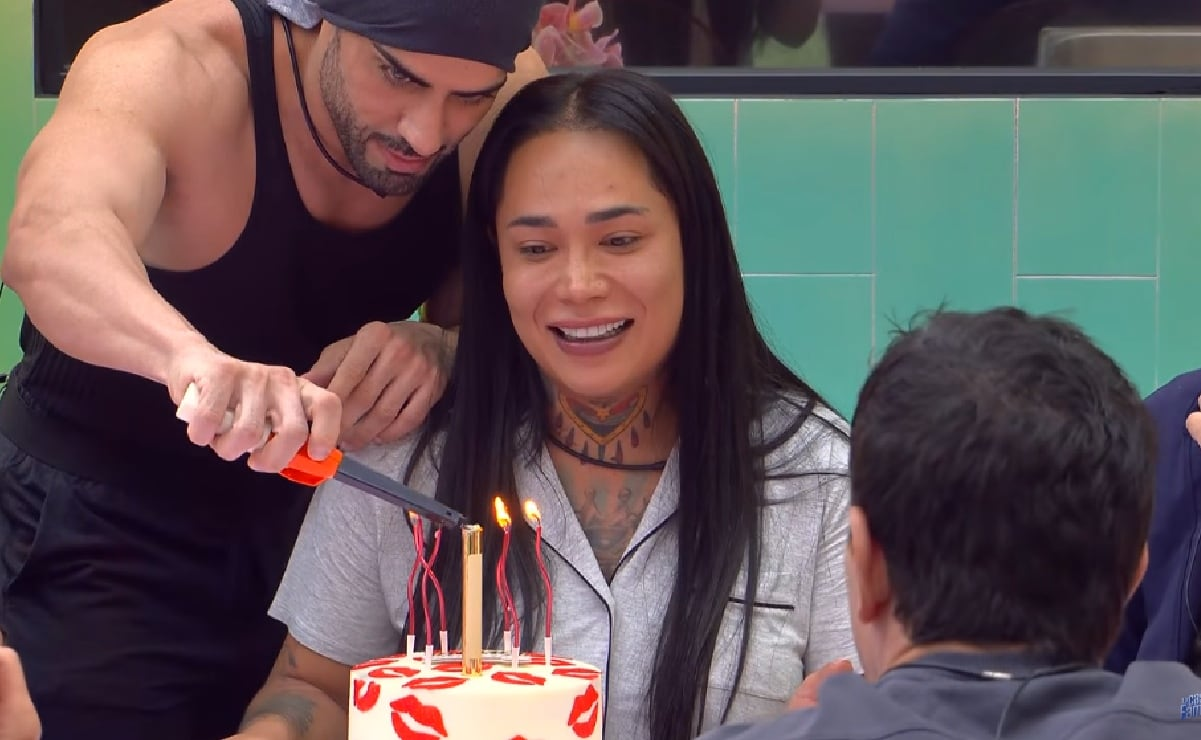 Karina Torres tiene un emotivo cumpleaños en «La casa de los famosos México» Karina Torres tiene un emotivo cumpleaños en «La casa de los famosos México»