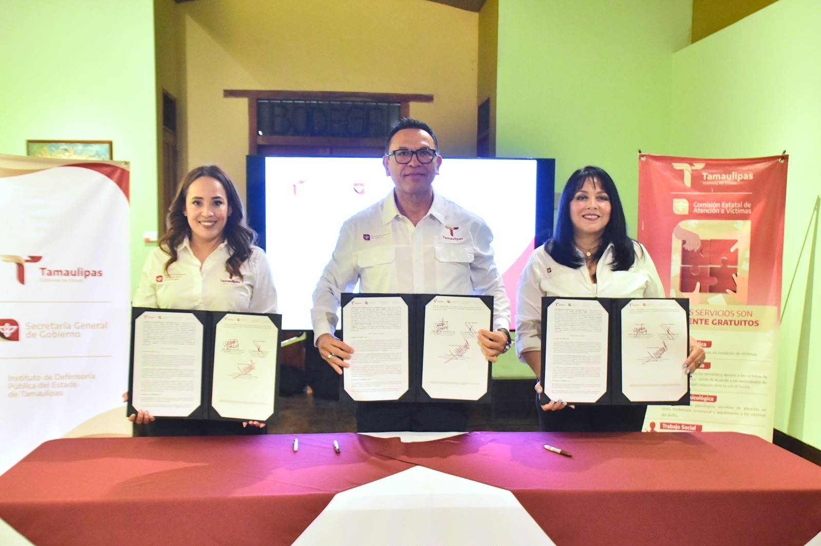 Firman IDPET y CEAV convenio de colaboración para fortalecer la atención a víctimas y la defensa jurídica en Tamaulipas Firman IDPET y CEAV convenio de colaboración para fortalecer la atención a víctimas y la defensa jurídica en Tamaulipas