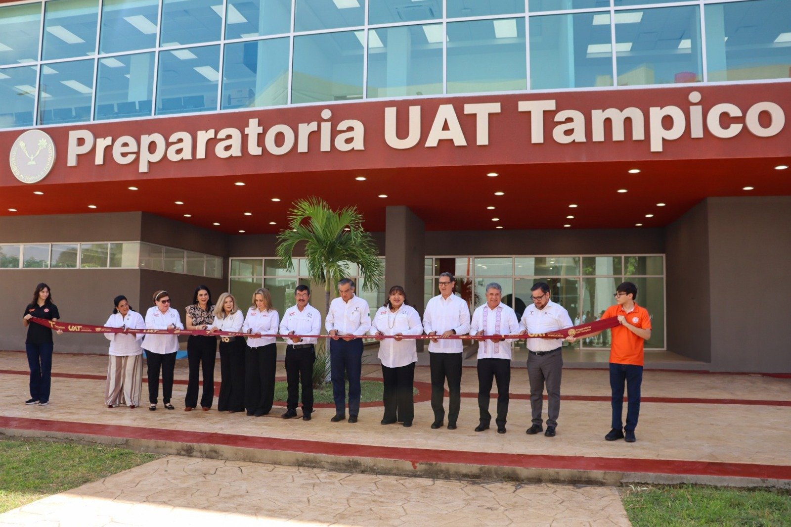 Reconoce Américo Villarreal calidad y pertinencia de la nueva Prepa UAT Tampico Reconoce Américo Villarreal calidad y pertinencia de la nueva Prepa UAT Tampico