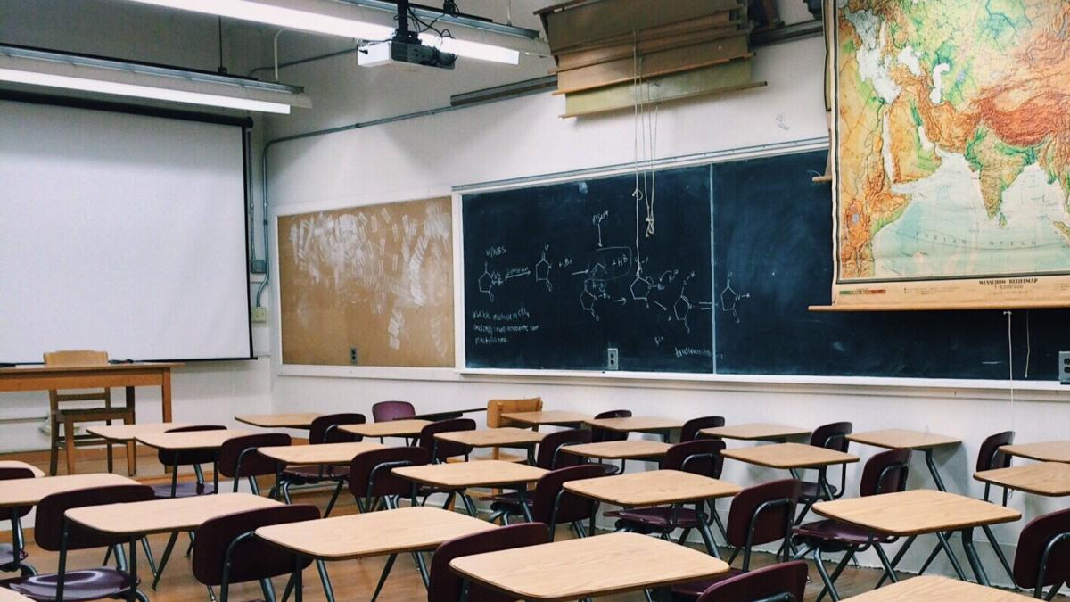 Hospitalizan a alumnas tras consumir droga en una secundaria Hospitalizan a alumnas tras consumir droga en una secundaria