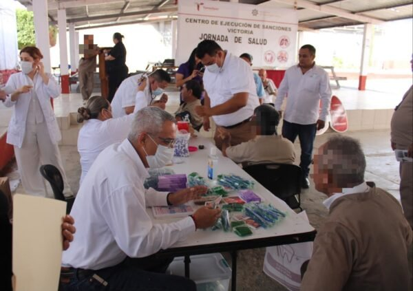 Realiza CEDES Victoria brigada de salud integral a personas privadas de la libertad