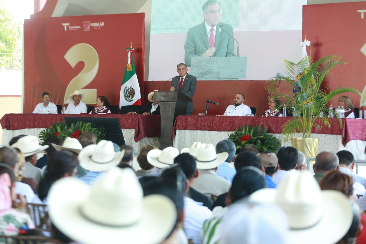 En Hidalgo, reitera Américo colaboración para impulsar desarrollo de los municipios