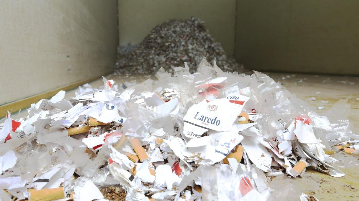 Destruyen más de un millón de cajetillas de cigarros apócrifos Destruyen más de un millón de cajetillas de cigarros apócrifos