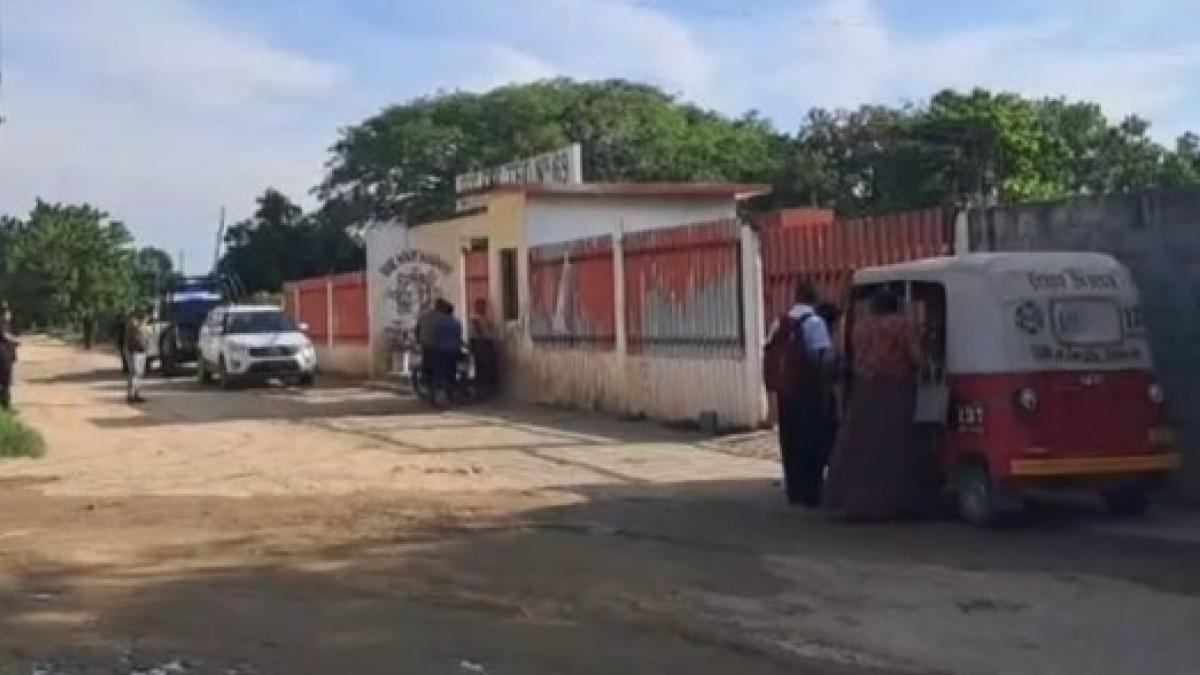 Ataque armado en secundaria de Oaxaca deja a maestro muerto