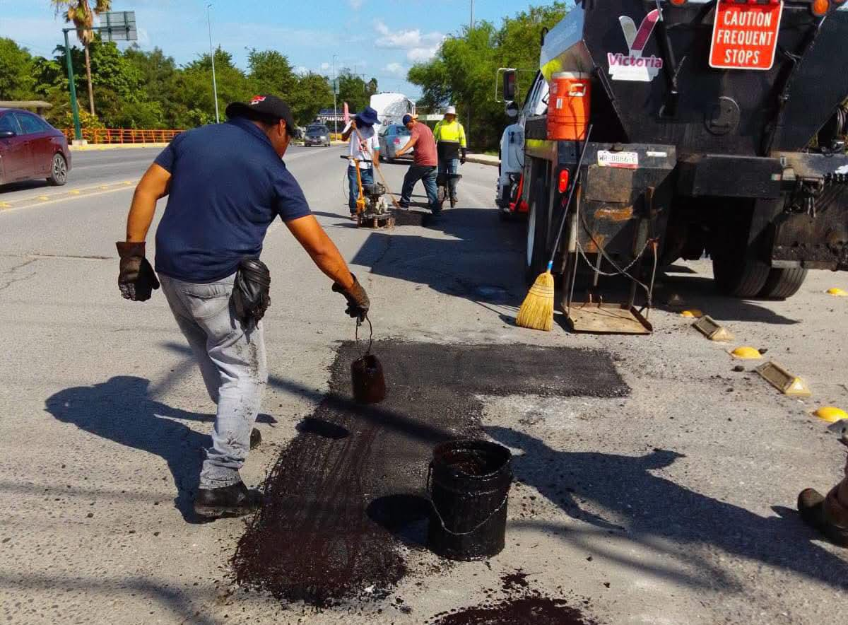 Refuerza Gobierno de Victoria trabajos de bacheo tras lluvias. Refuerza Gobierno de Victoria trabajos de bacheo tras lluvias.